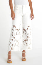 Load image into Gallery viewer, Blooms Ivory Floral white Cutwork Jean