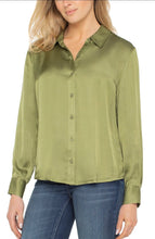 Load image into Gallery viewer, Ainsley Button Down Silk Like Woven Shirt