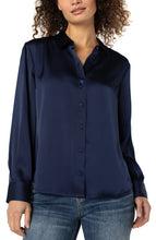 Load image into Gallery viewer, Ainsley Button Down Silk Like Woven Shirt