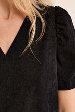 Load image into Gallery viewer, Harper Short Sleeve Black Leg of Lamb Dress