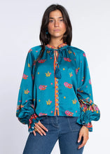 Load image into Gallery viewer, Kit Top in Teal Scroll