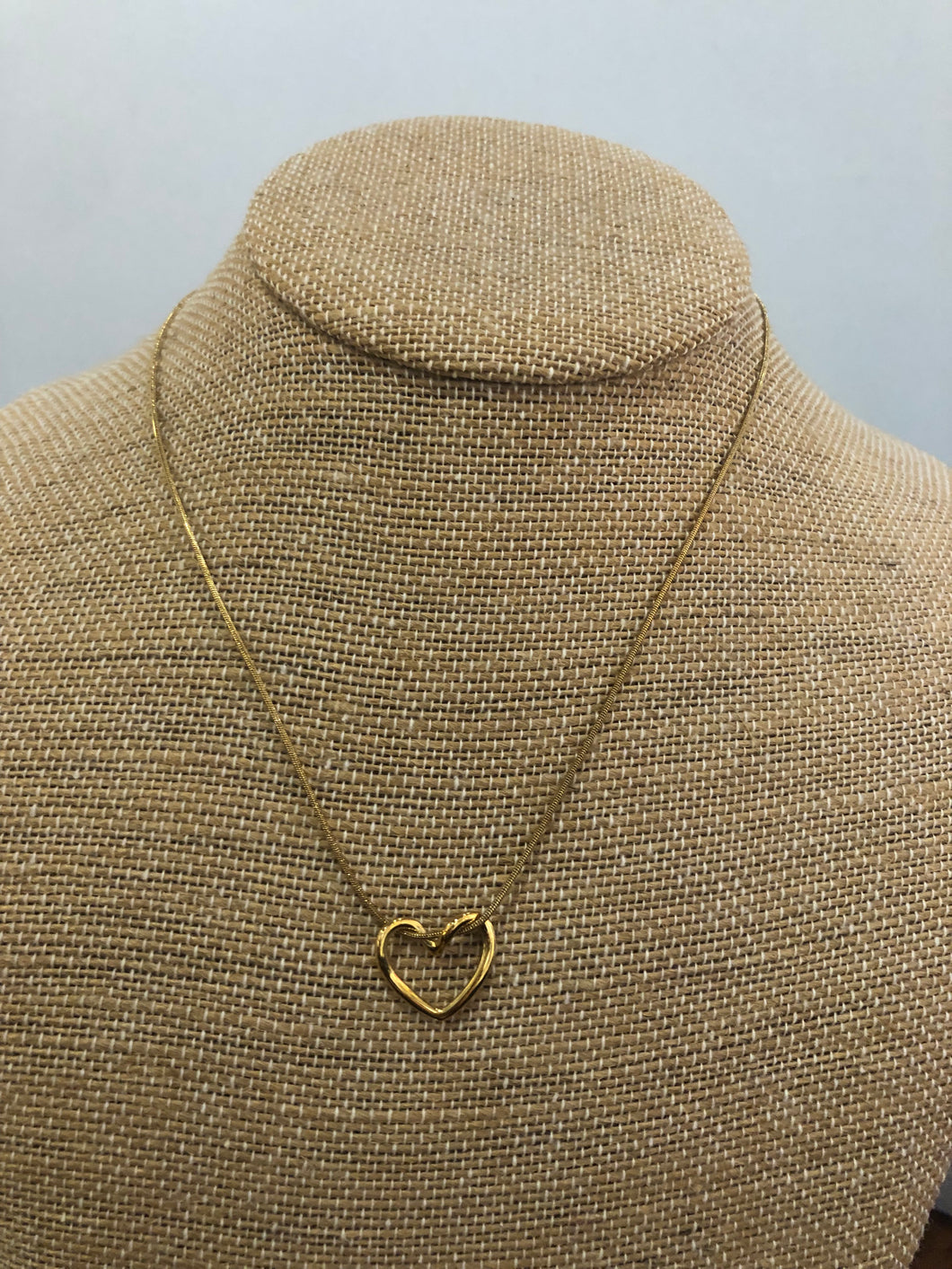 Hartly Floating Heart Necklace