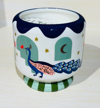 Load image into Gallery viewer, Paddywax Adopo 8 OZ Ceramic Candle
