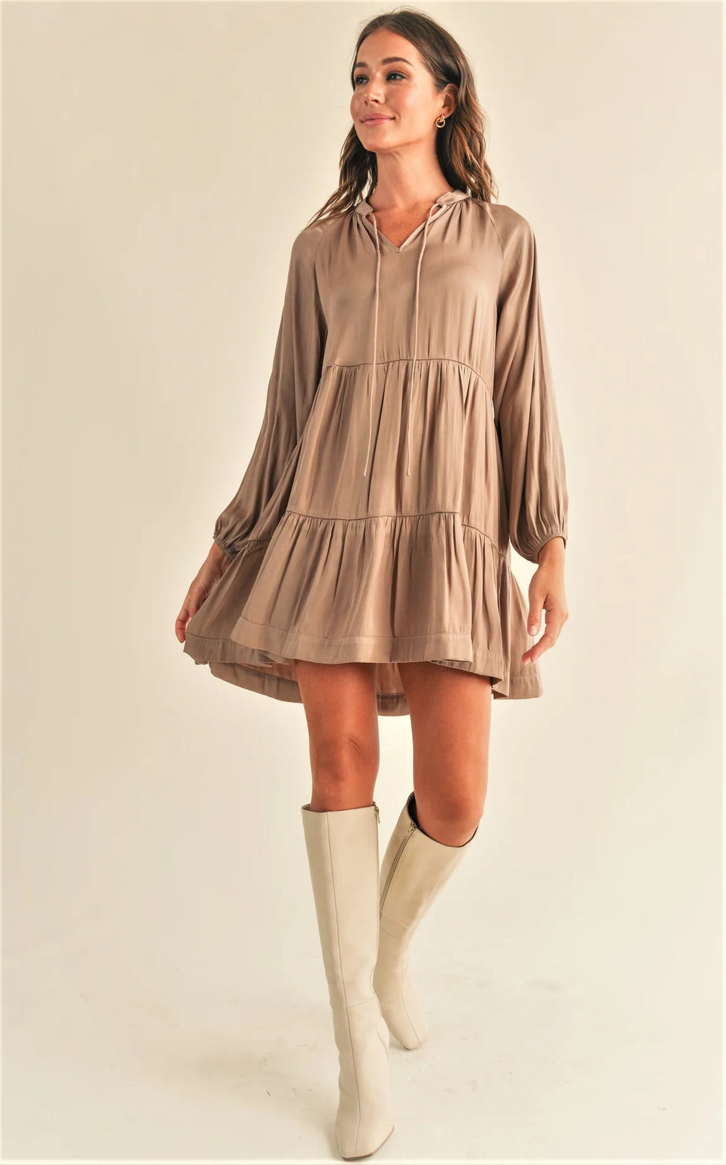 Heather Long Sleeve Stain Like Tiered Dress in Mocha