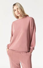 Load image into Gallery viewer, Carson Oversize Sweatshirt
