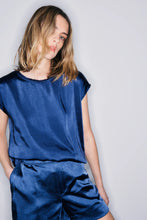 Load image into Gallery viewer, Willow Satin Crewneck Short Sleeve Top

