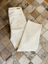 Load image into Gallery viewer, Kennedy bone White 27&quot; Crop Straight Cut Hem Jean
