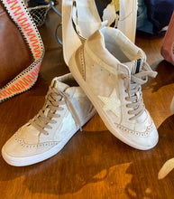 Load image into Gallery viewer, The Serena Sneaker - High Top Tan and Cream Star
