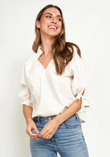Load image into Gallery viewer, Eloise One Size Top with Ruffle Neck and Tie 3/4 Sleeves

